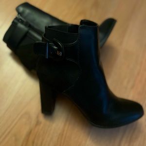 Black Liz Claiborne Booties size 8